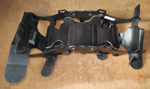 Hinged knee support - knee, brace